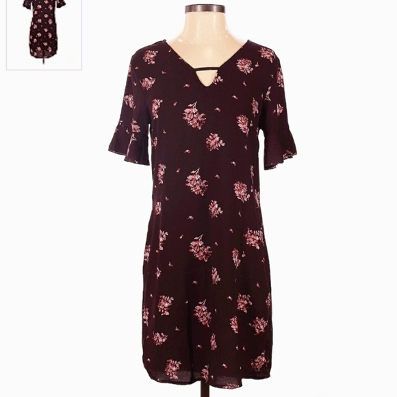 Maurices Floral Dress Short Flutter Sleeves Strappy Maroon Women's XS Mini EUC - Picture 2 of 5